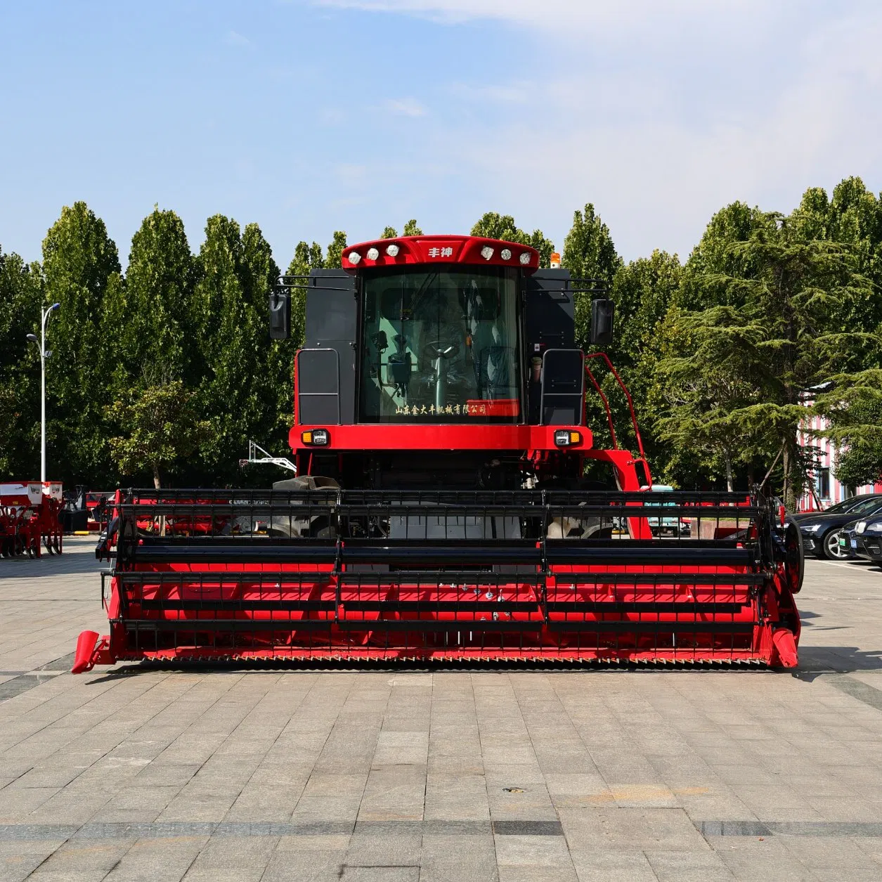 360HP Grain Combine Harvester