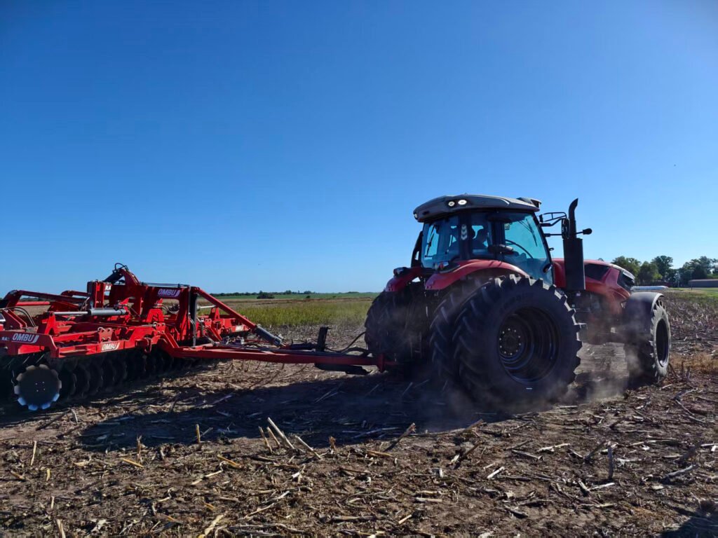Diesel Tractor for Field Plowing