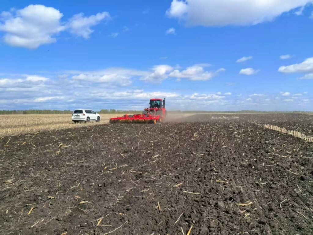 4x4 Tractor Working on Sloping Land